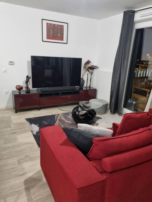 Appartement Cosy Et Equipe Meaux Exterior foto